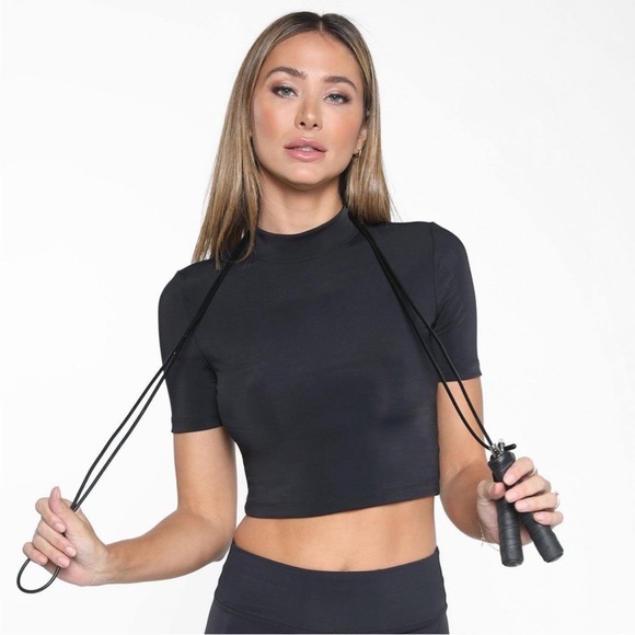 NWT Koral Black Stella Blackout Crop Size Small - Picture 1 of 10
